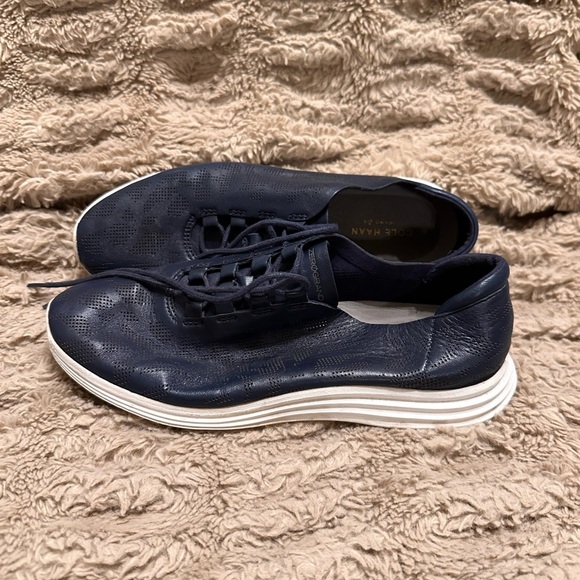 Cole Haan Original Grand Original Perforated Leather Marine Navy size 8 - Picture 3 of 16